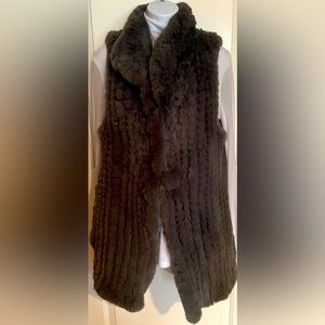 Donna Salyers faux fur vest. Size small. NEW - never worn.